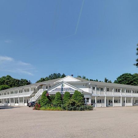Hamilton Village Inn North Kingstown Buitenkant foto