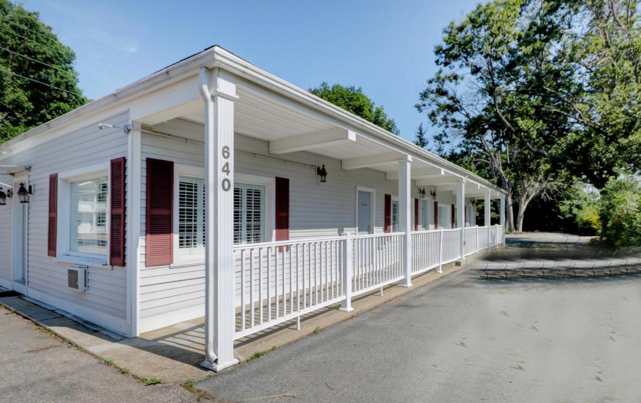 Hamilton Village Inn North Kingstown Buitenkant foto