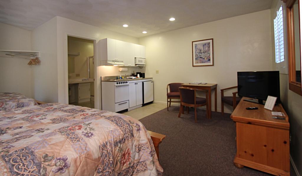 Hamilton Village Inn North Kingstown Buitenkant foto