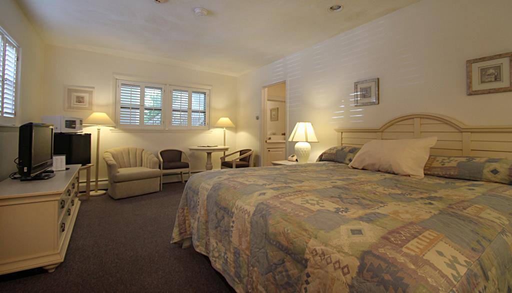 Hamilton Village Inn North Kingstown Buitenkant foto